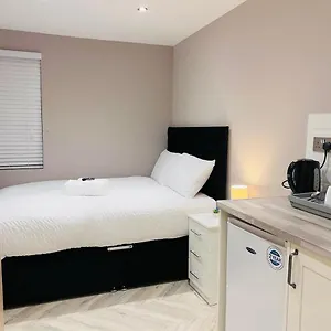 Lbt Ltd London